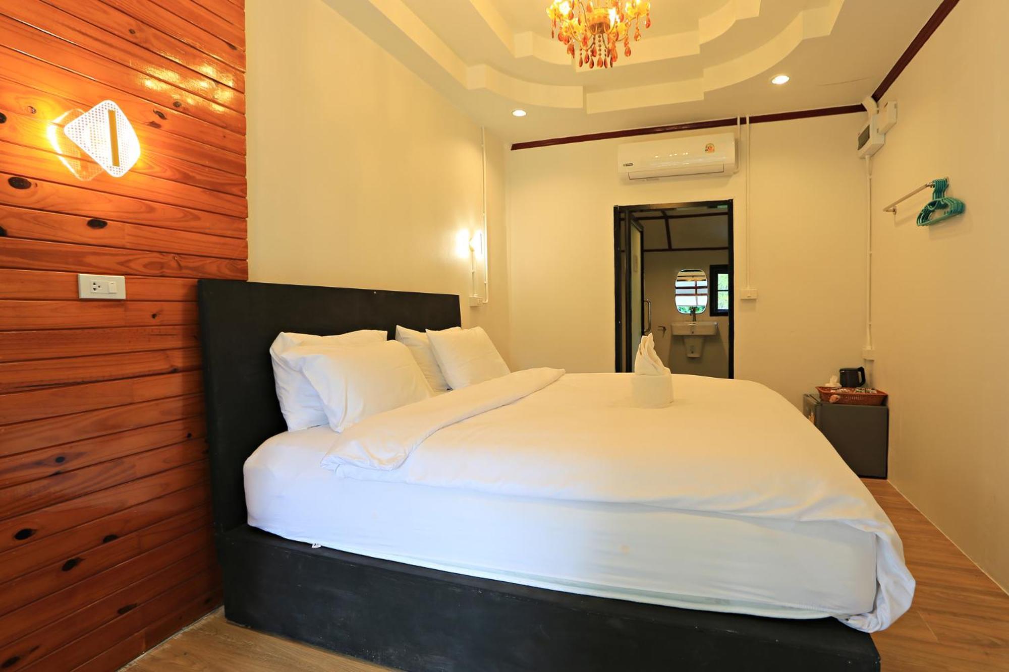 Giggling Tree Resort Koh Tao Exterior photo